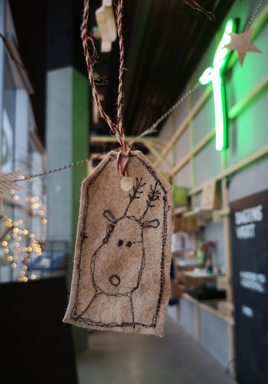 Hjemmelavet julepynt i Verdensrummet på Dokk1