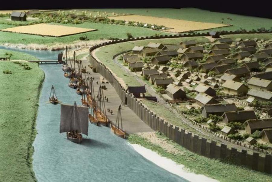 Billedet viser en model af Aarhus i vikingetiden. Morten Grønbech, Moesgaard Museum